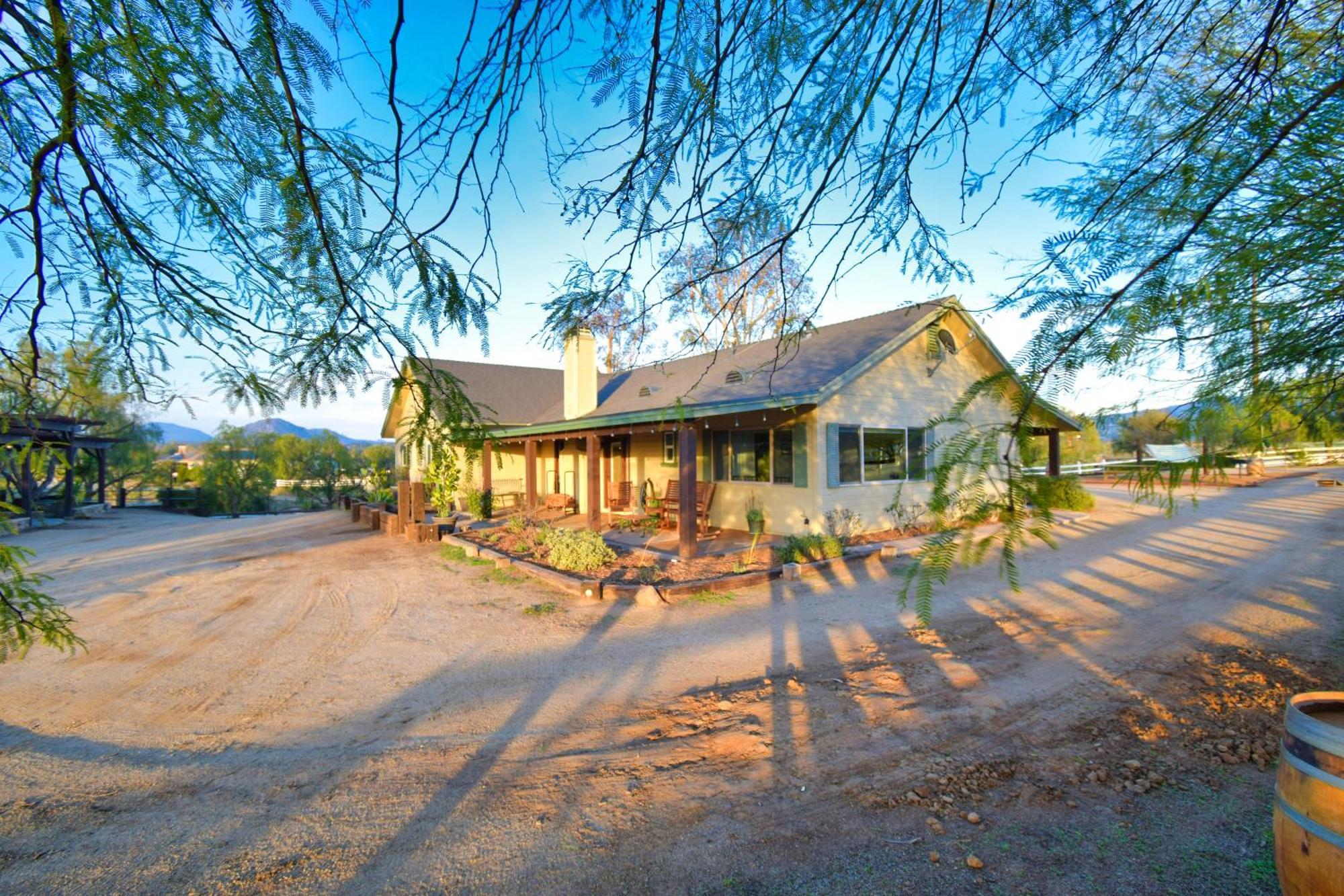 Peppertree Lane Ranch -- Seven-Acre Ranch In The Heart Of Wine Country Hotell Temecula Eksteriør bilde
